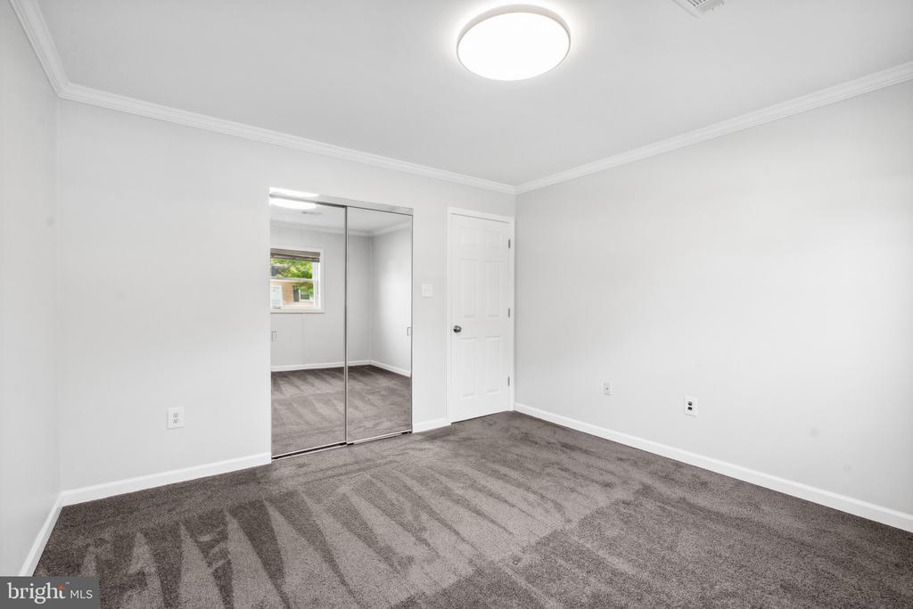 24 Archer Cir