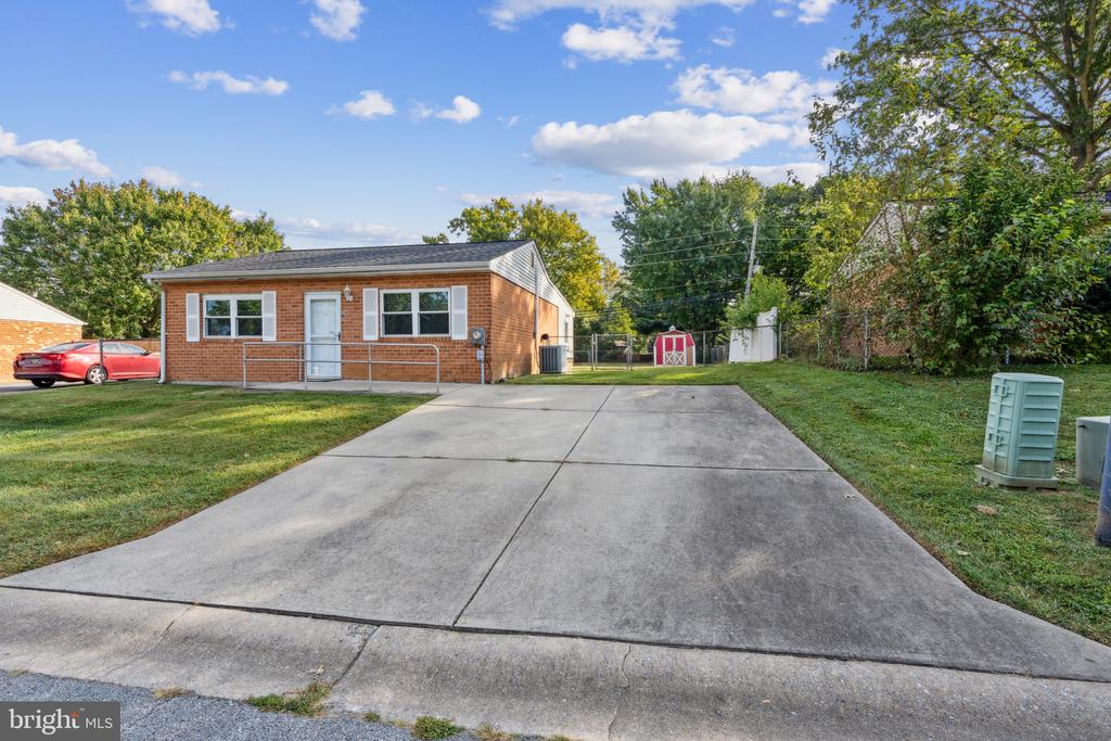 24 Archer Cir