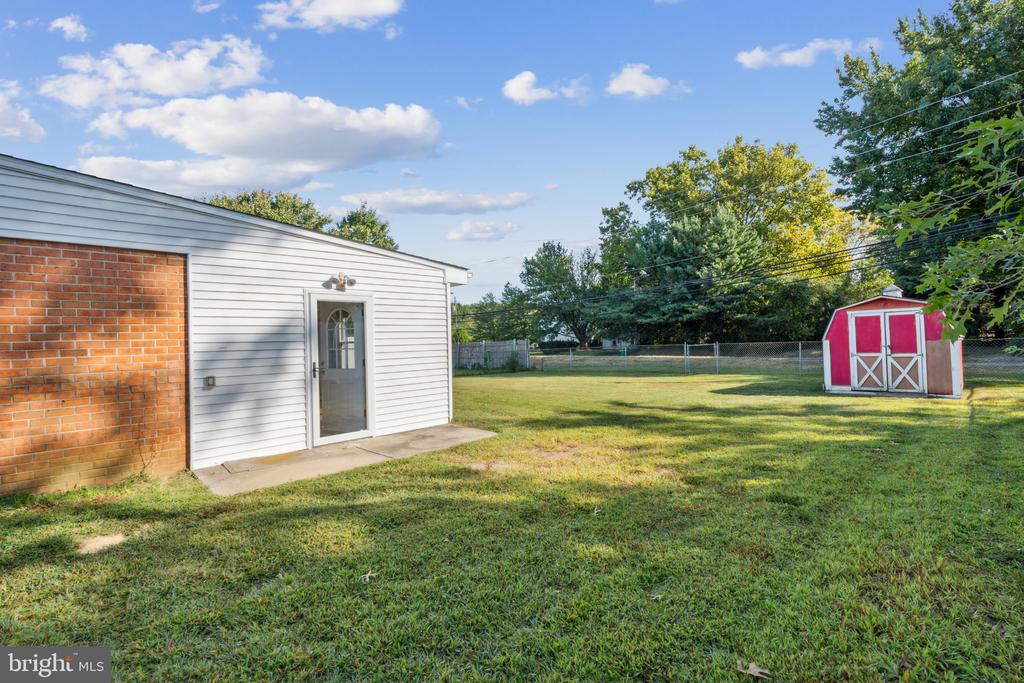 24 Archer Cir