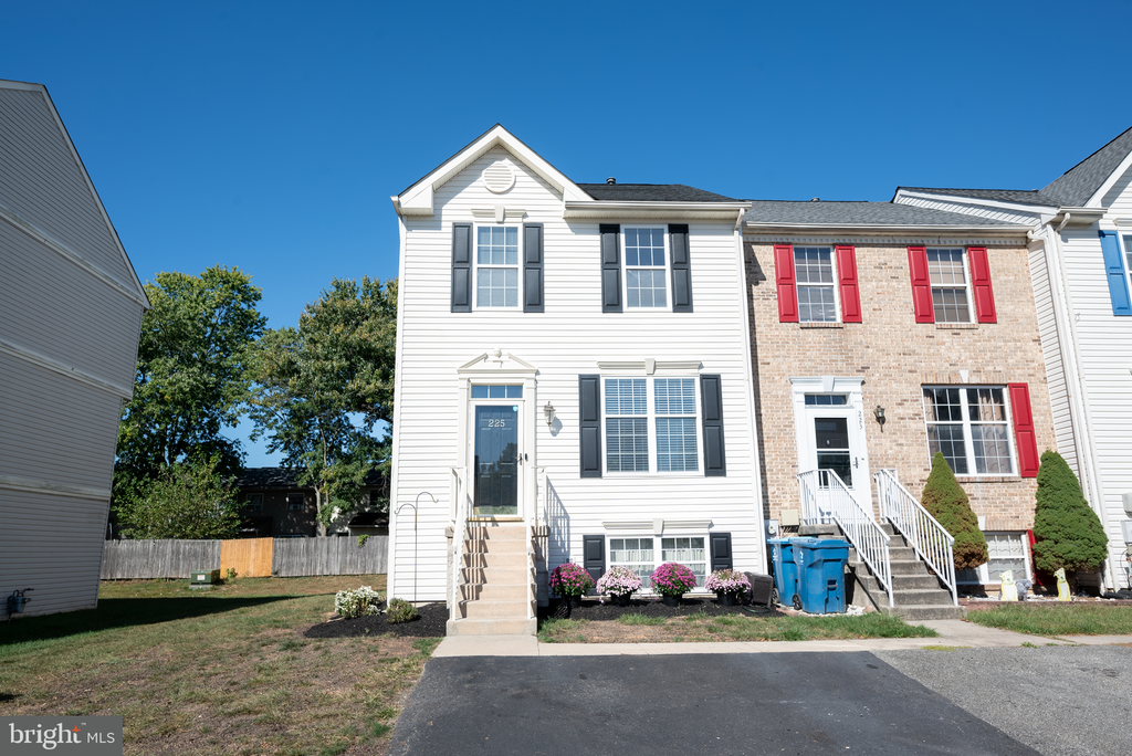 225 Pavin Ct