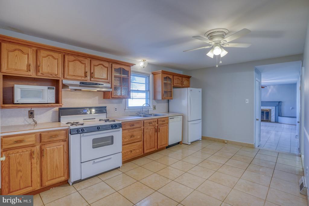 326 E Roosevelt Ave