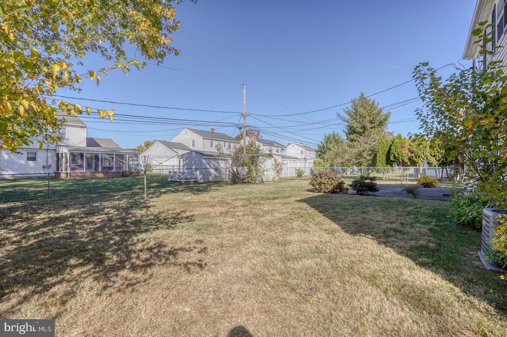326 E Roosevelt Ave