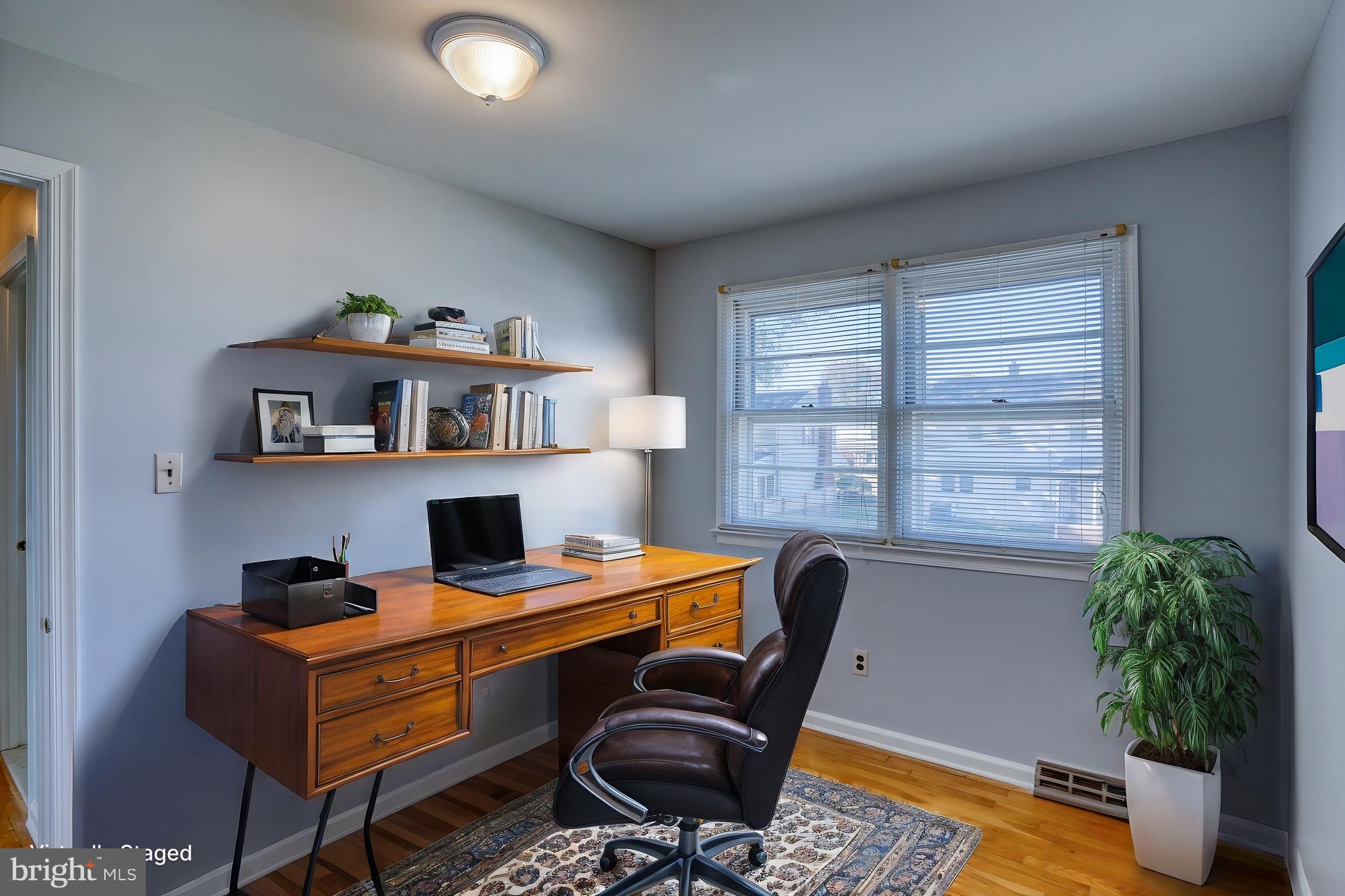 326 E Roosevelt Ave