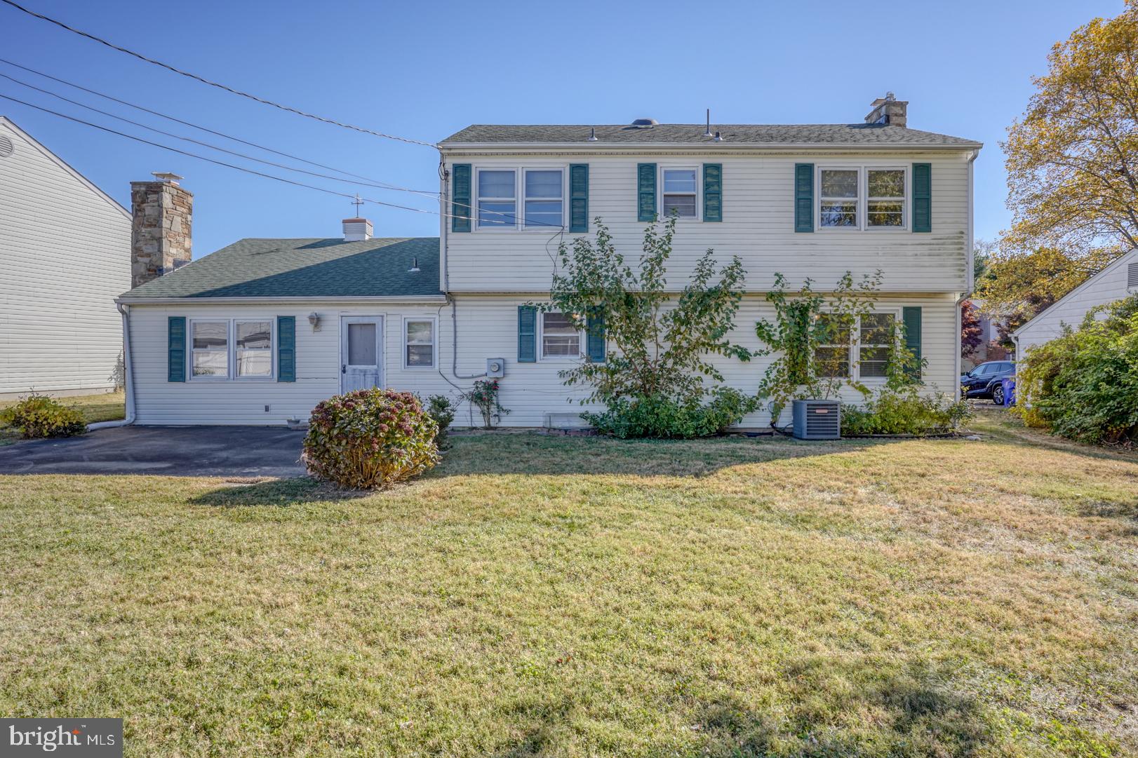 326 E Roosevelt Ave