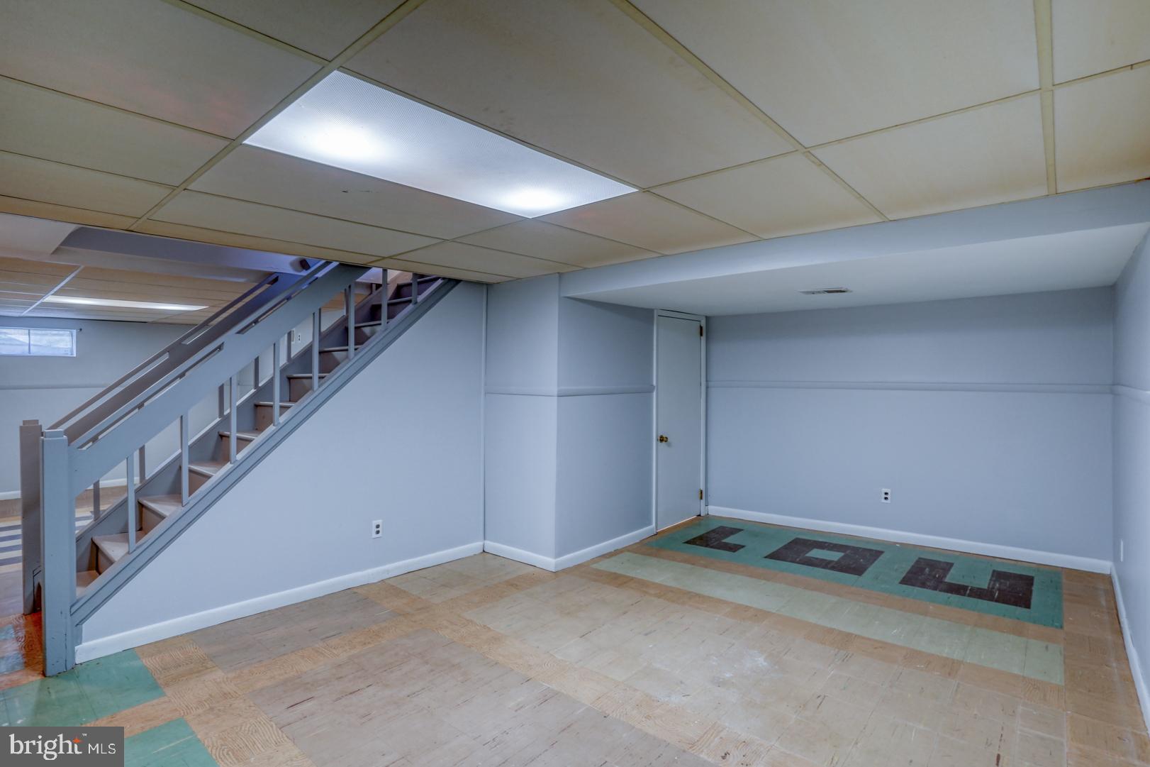 326 E Roosevelt Ave