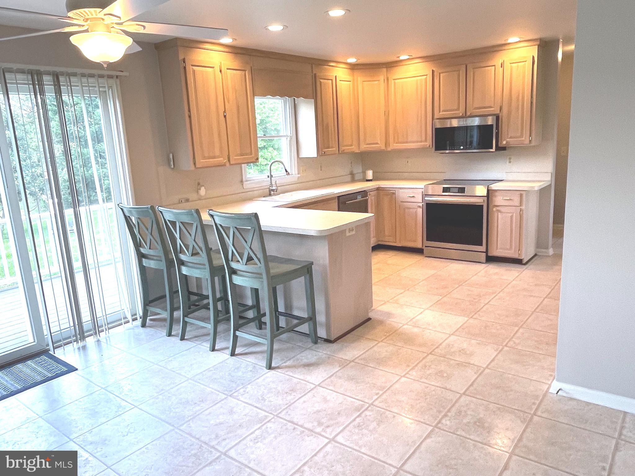 6 CLADDAGH COURT