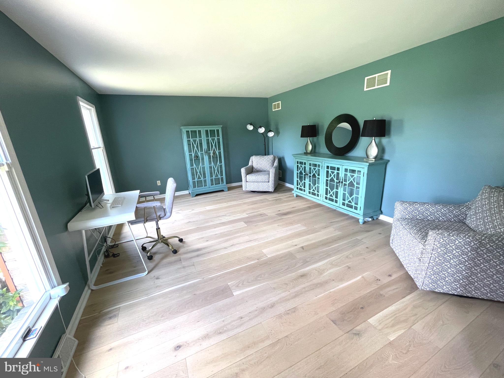 6 CLADDAGH COURT