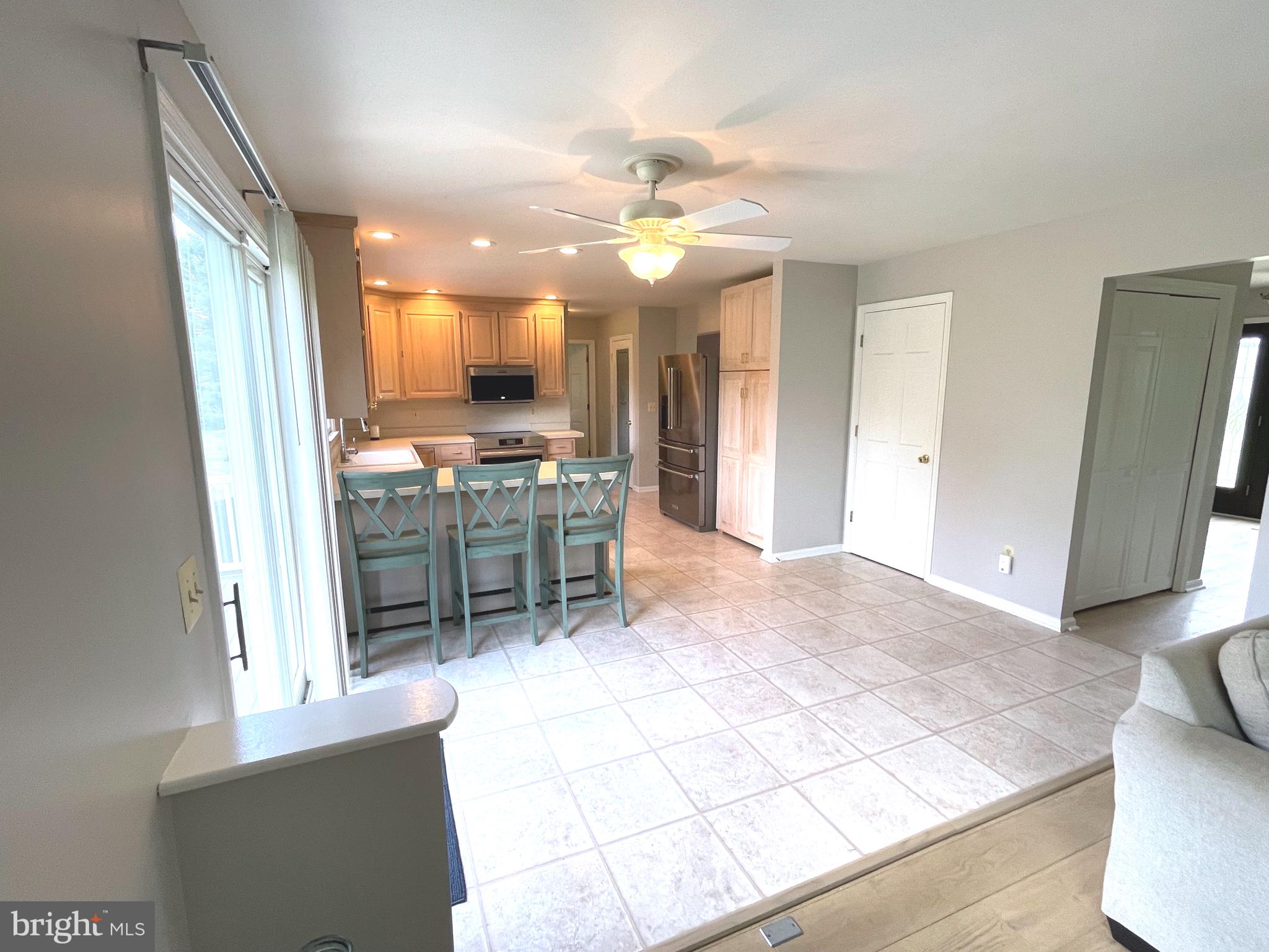 6 CLADDAGH COURT