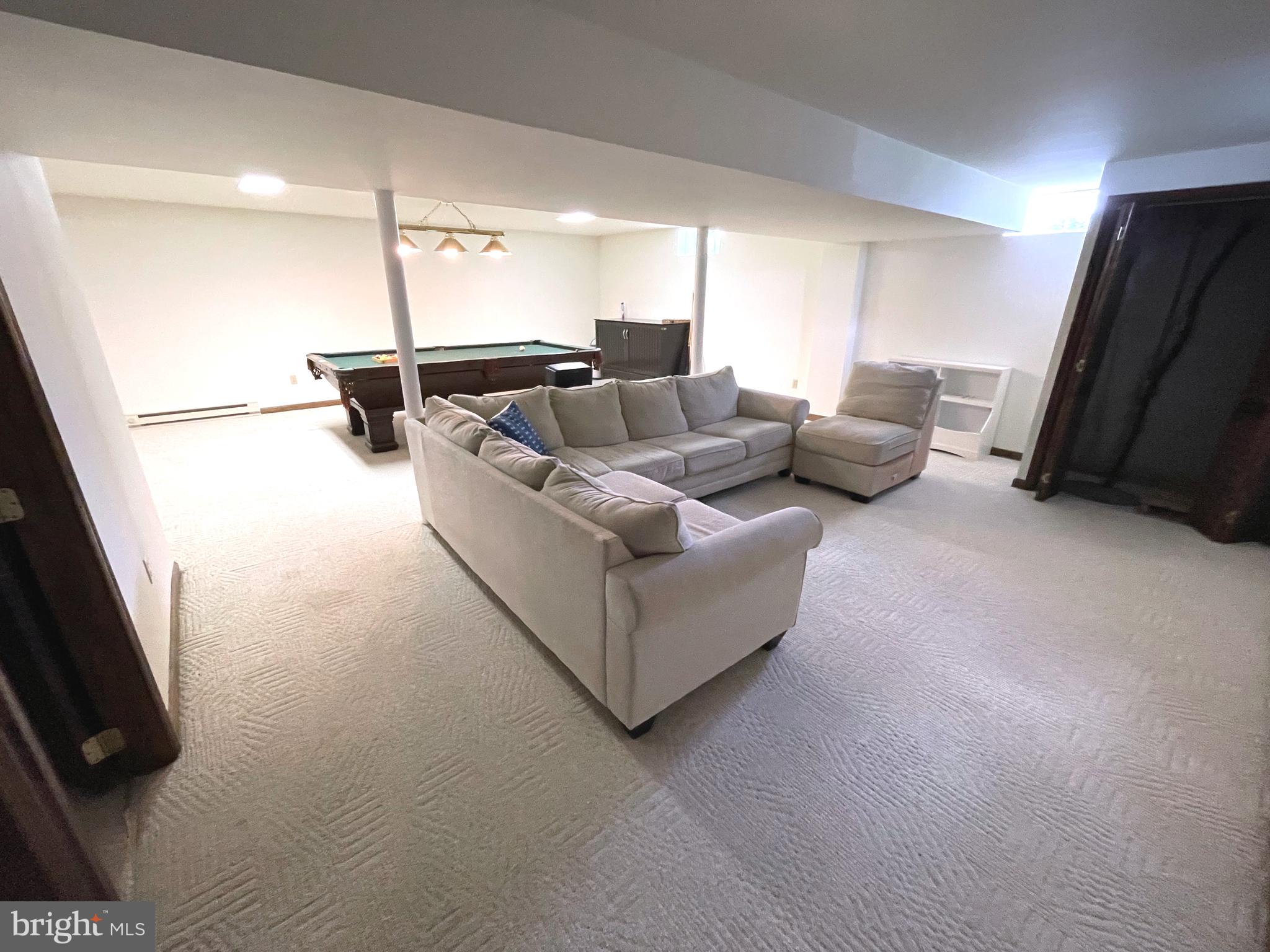 6 CLADDAGH COURT