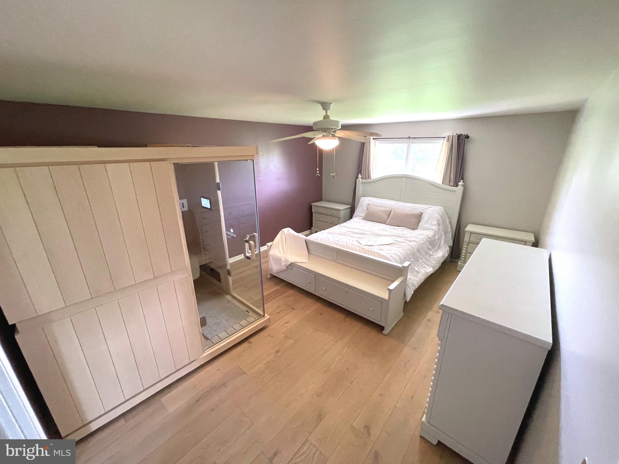 6 CLADDAGH COURT
