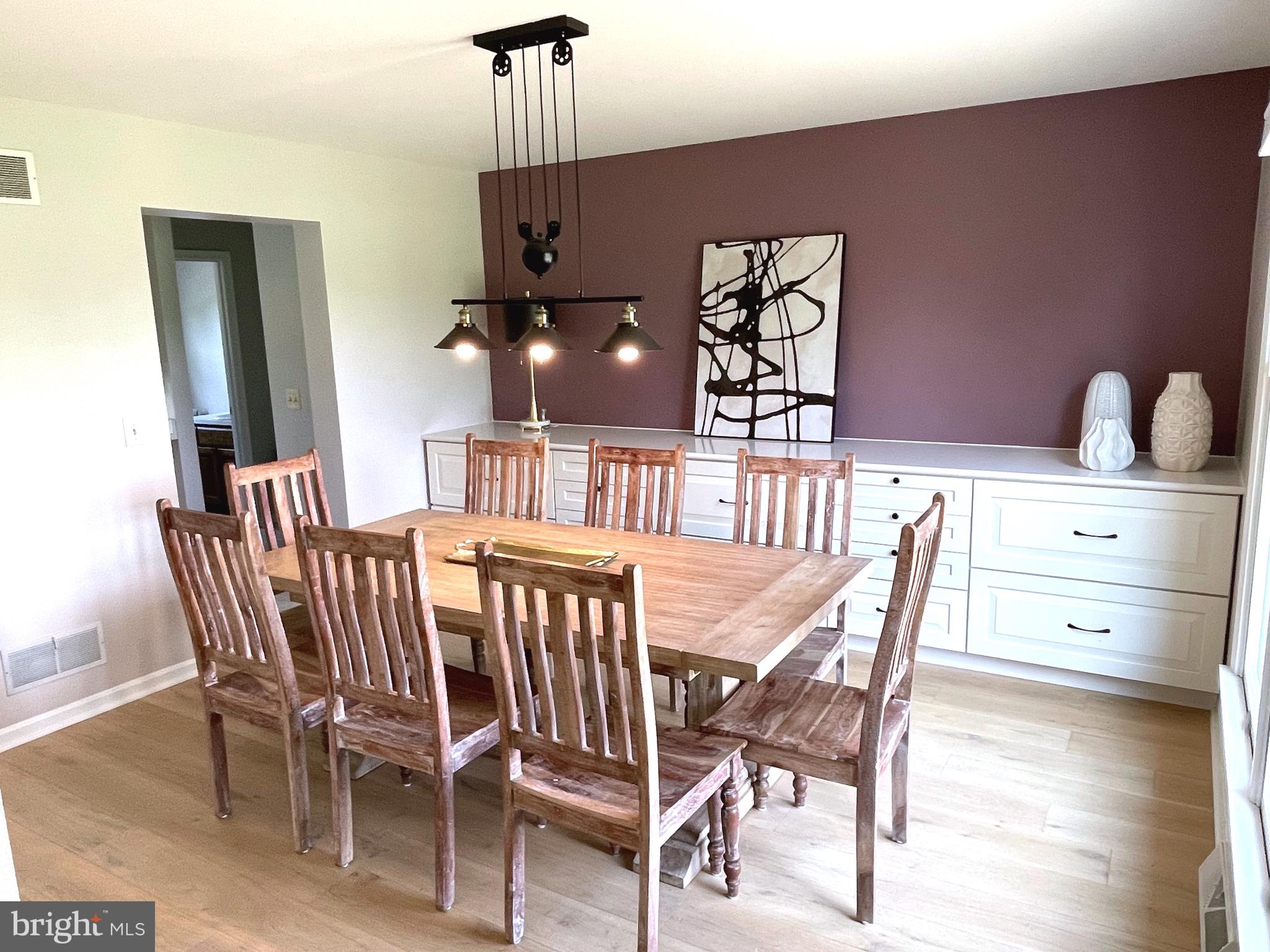 6 CLADDAGH COURT
