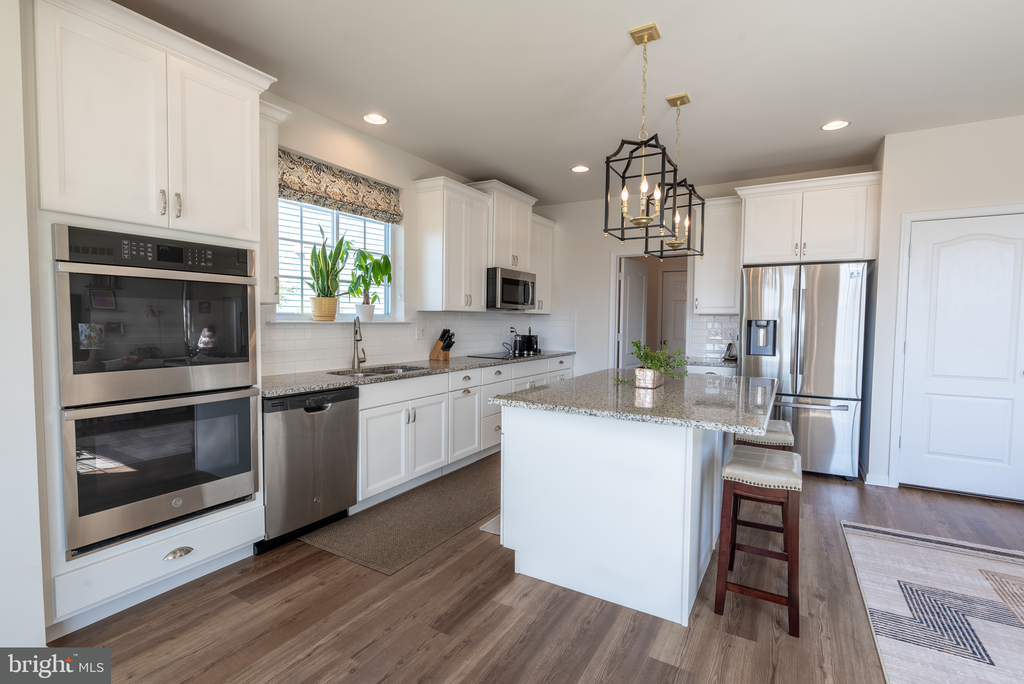 2722 van Cliburn Cir