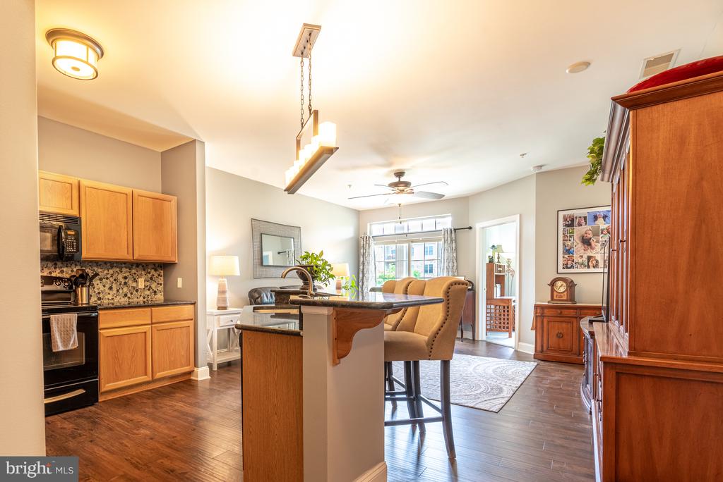 1000 Fountainview Cir #304