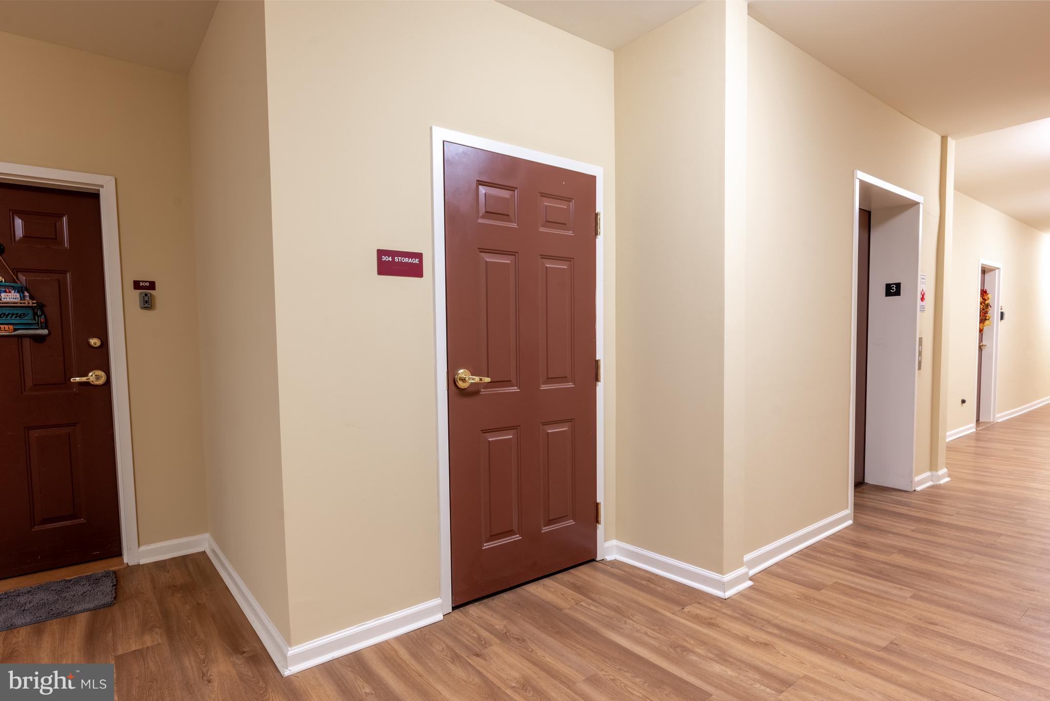 1000 Fountainview Cir #304