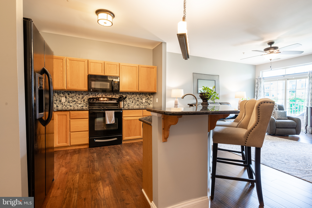 1000 Fountainview Cir #304