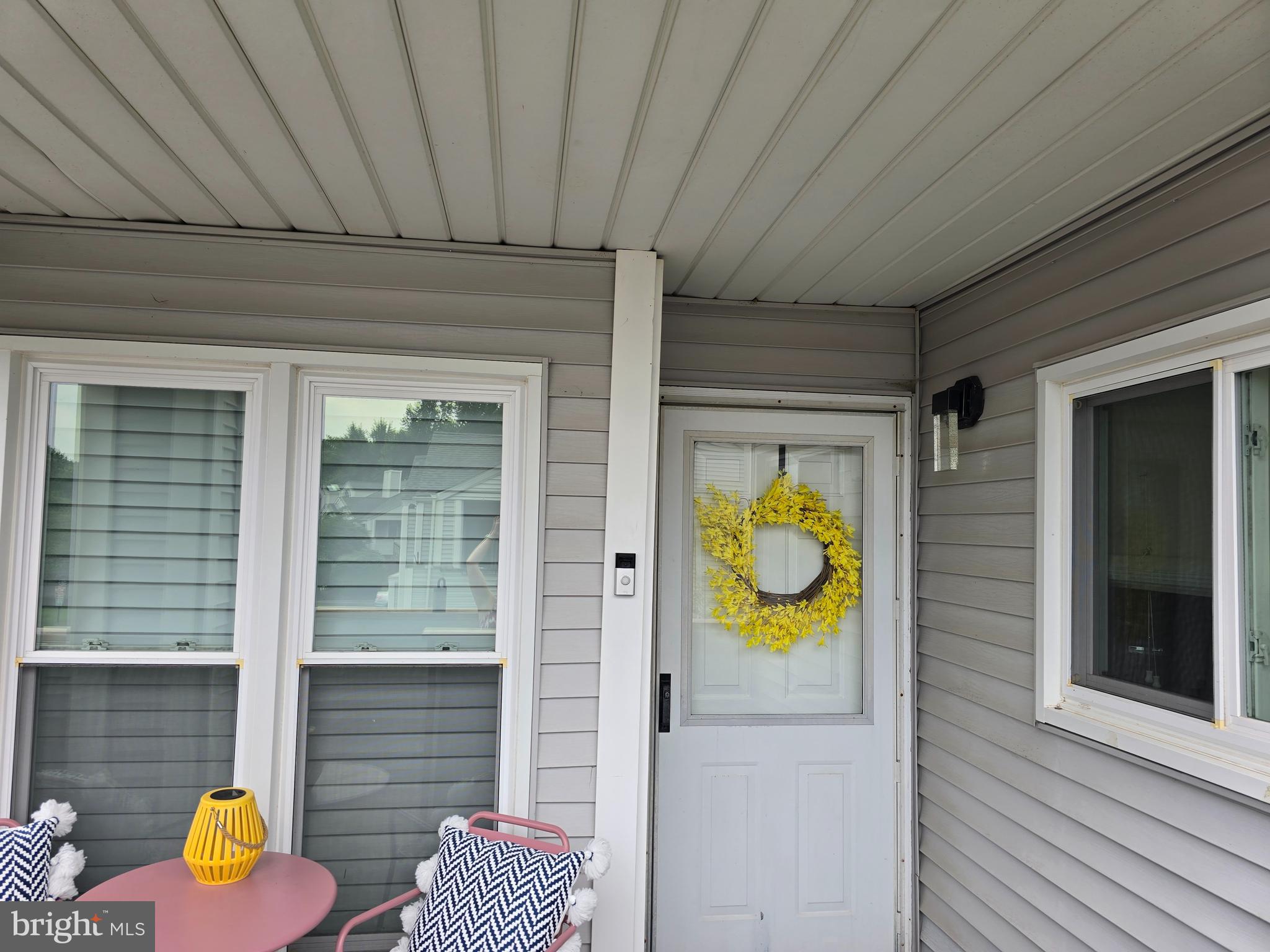 2102 CREEKSIDE DRIVE 2102