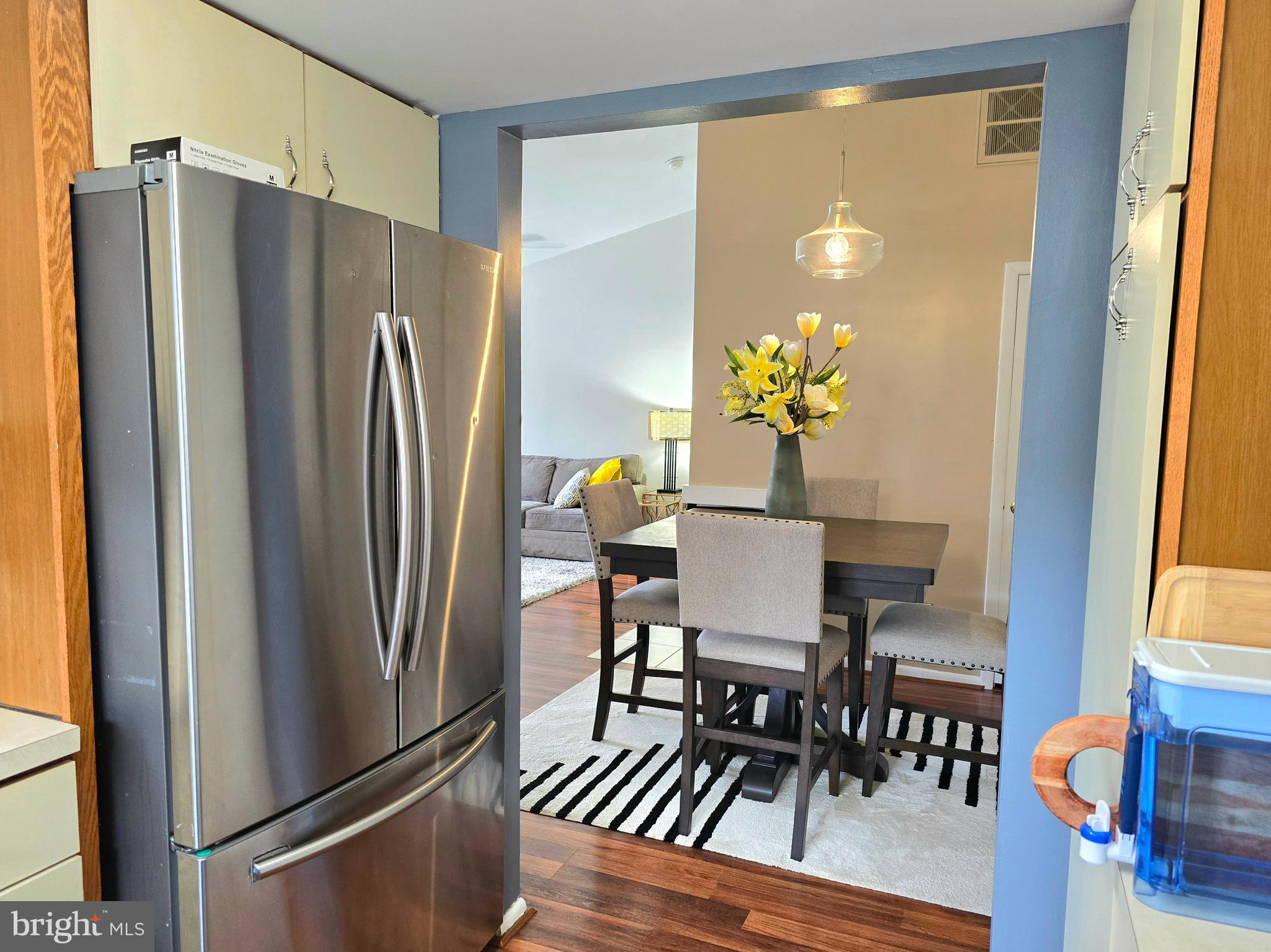 2102 CREEKSIDE DRIVE 2102