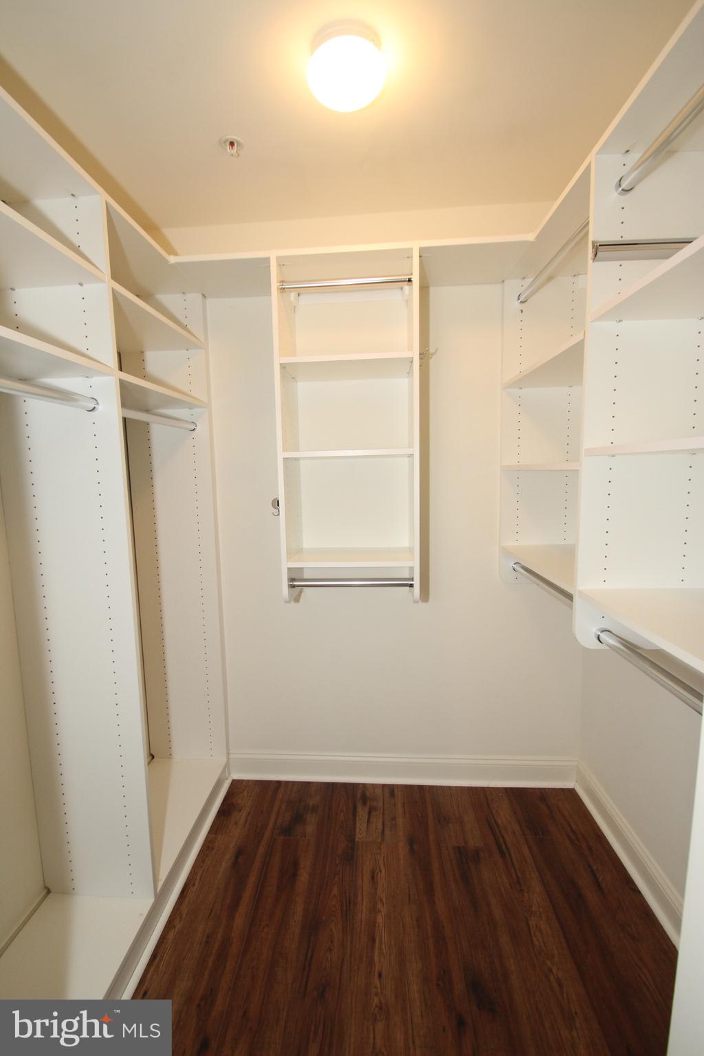 3000 FOUNTAINVIEW CIRCLE 102