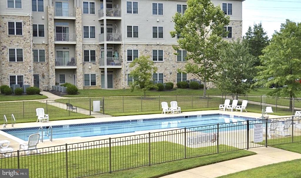 3000 FOUNTAINVIEW CIRCLE 102