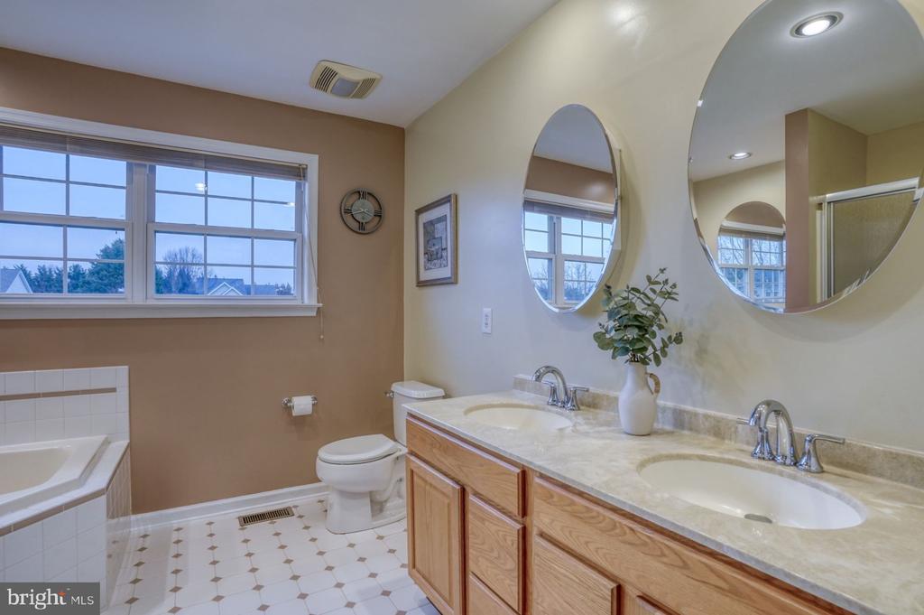 305 BALD EAGLE WAY