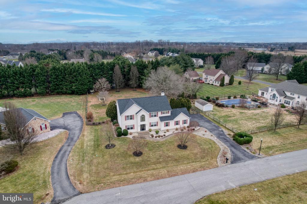 305 BALD EAGLE WAY