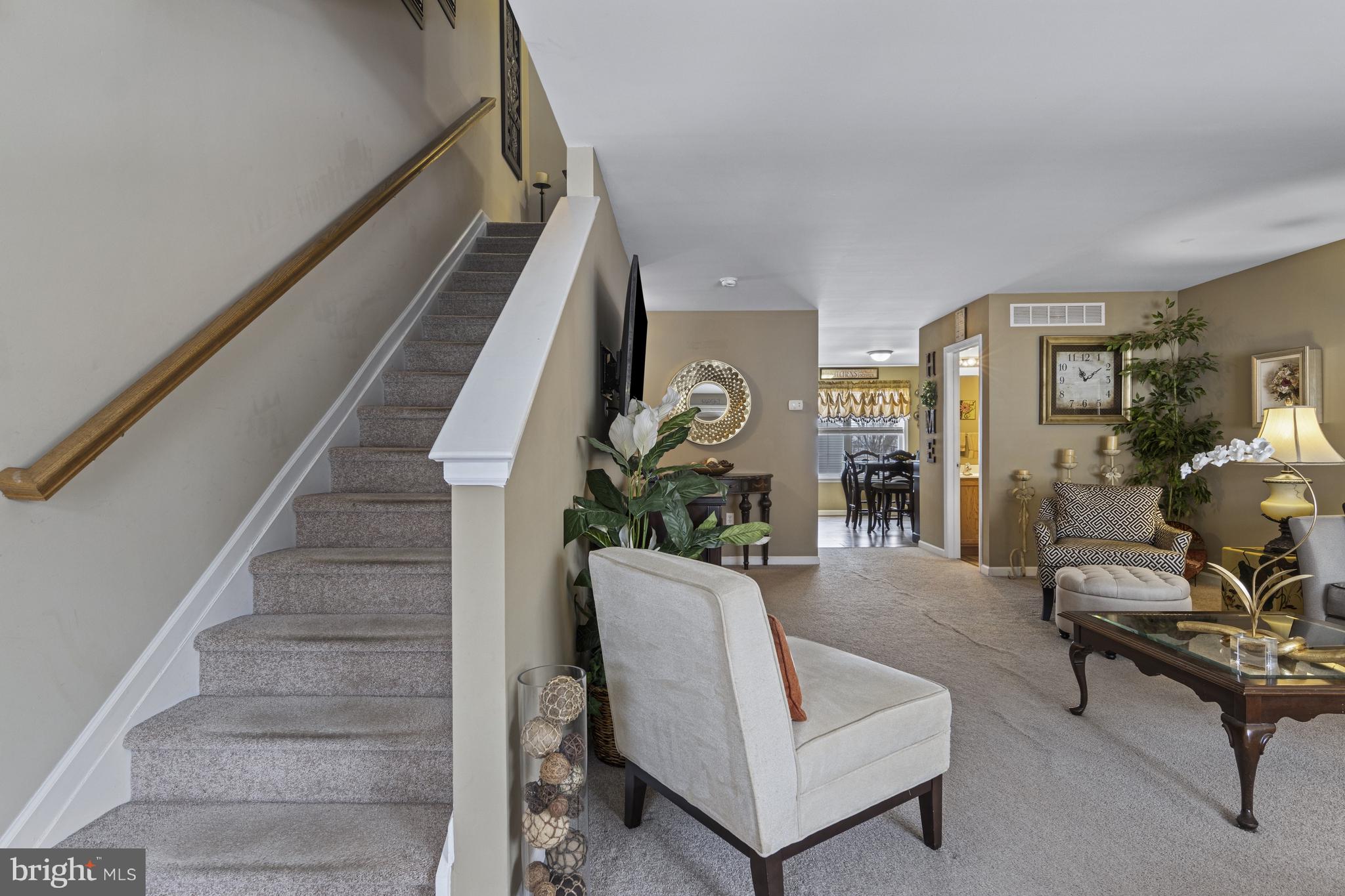 303 W 9TH STREET