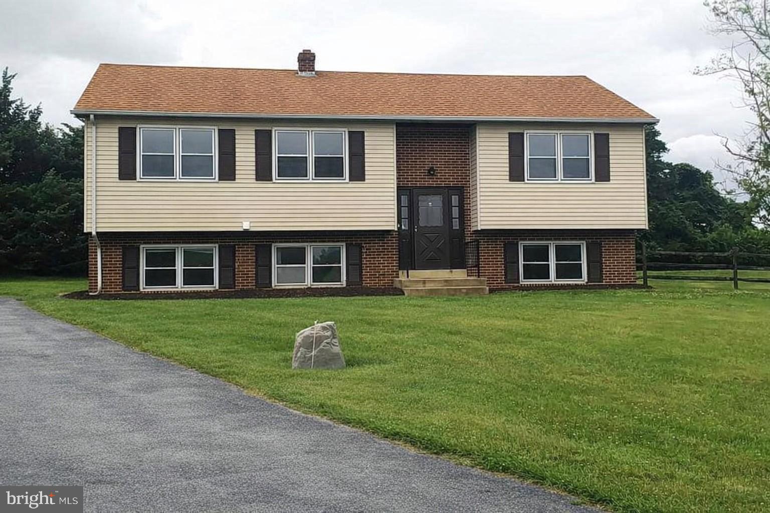 11 DELFT COURT