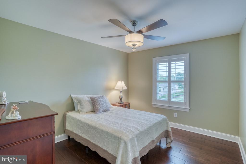 502 STARBOARD LANE