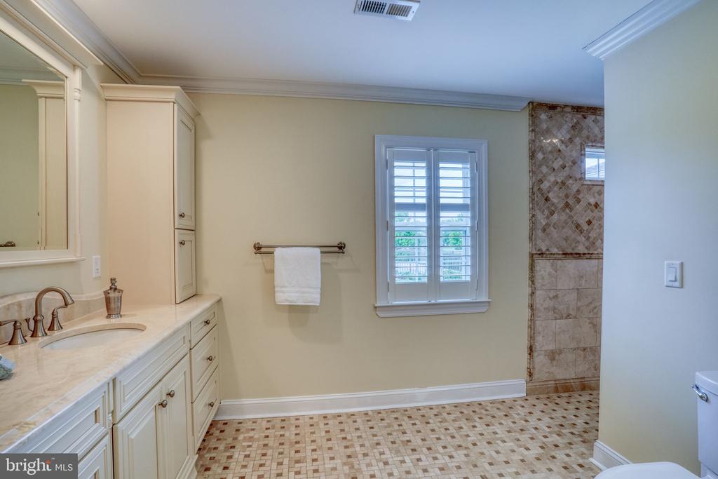 502 STARBOARD LANE