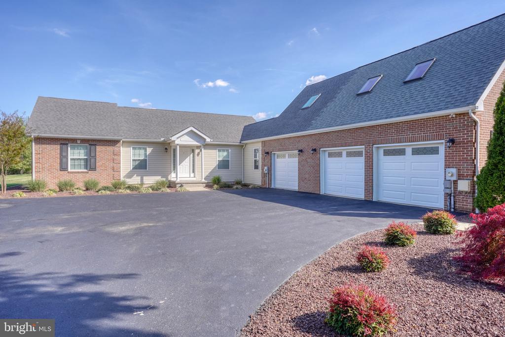 502 STARBOARD LANE