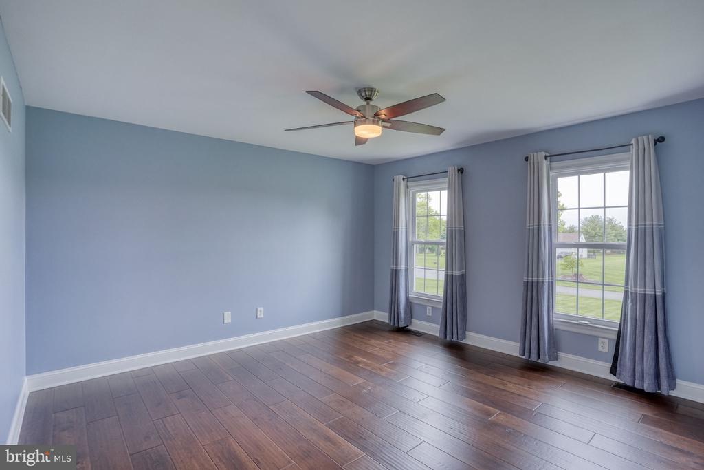 502 STARBOARD LANE
