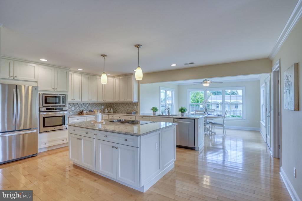 502 STARBOARD LANE
