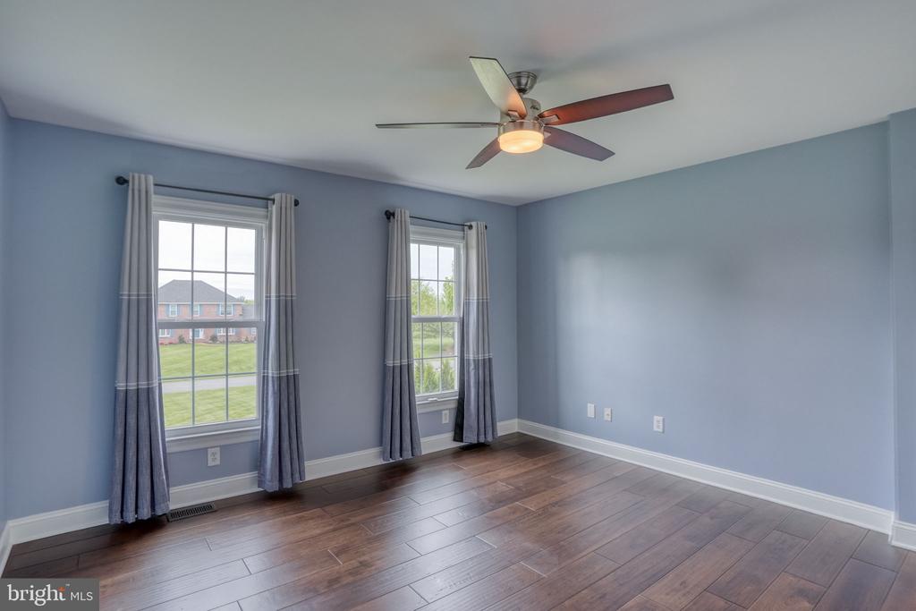 502 STARBOARD LANE