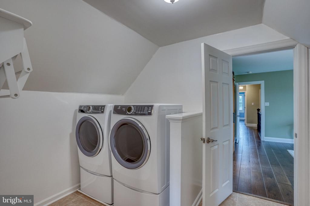 502 STARBOARD LANE