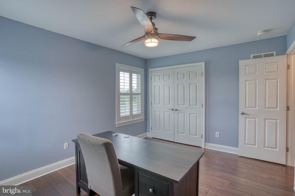 502 STARBOARD LANE