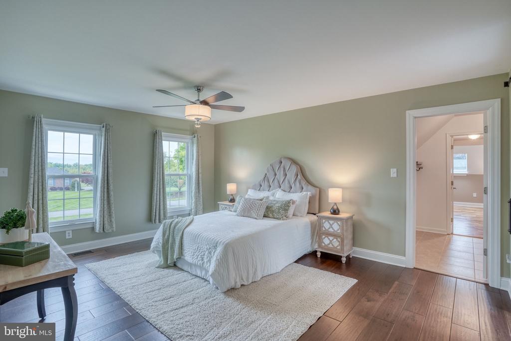 502 STARBOARD LANE