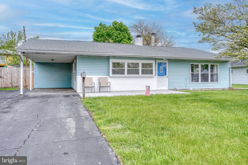 62 MONTROSE DRIVE