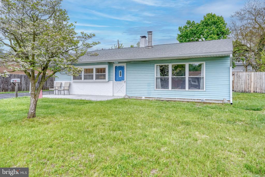 62 MONTROSE DRIVE