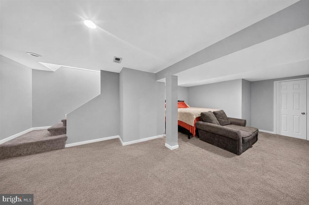 13 CAXTON DRIVE