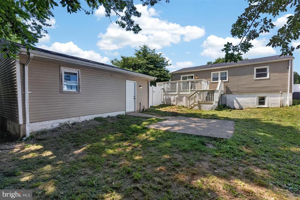 13 CAXTON DRIVE