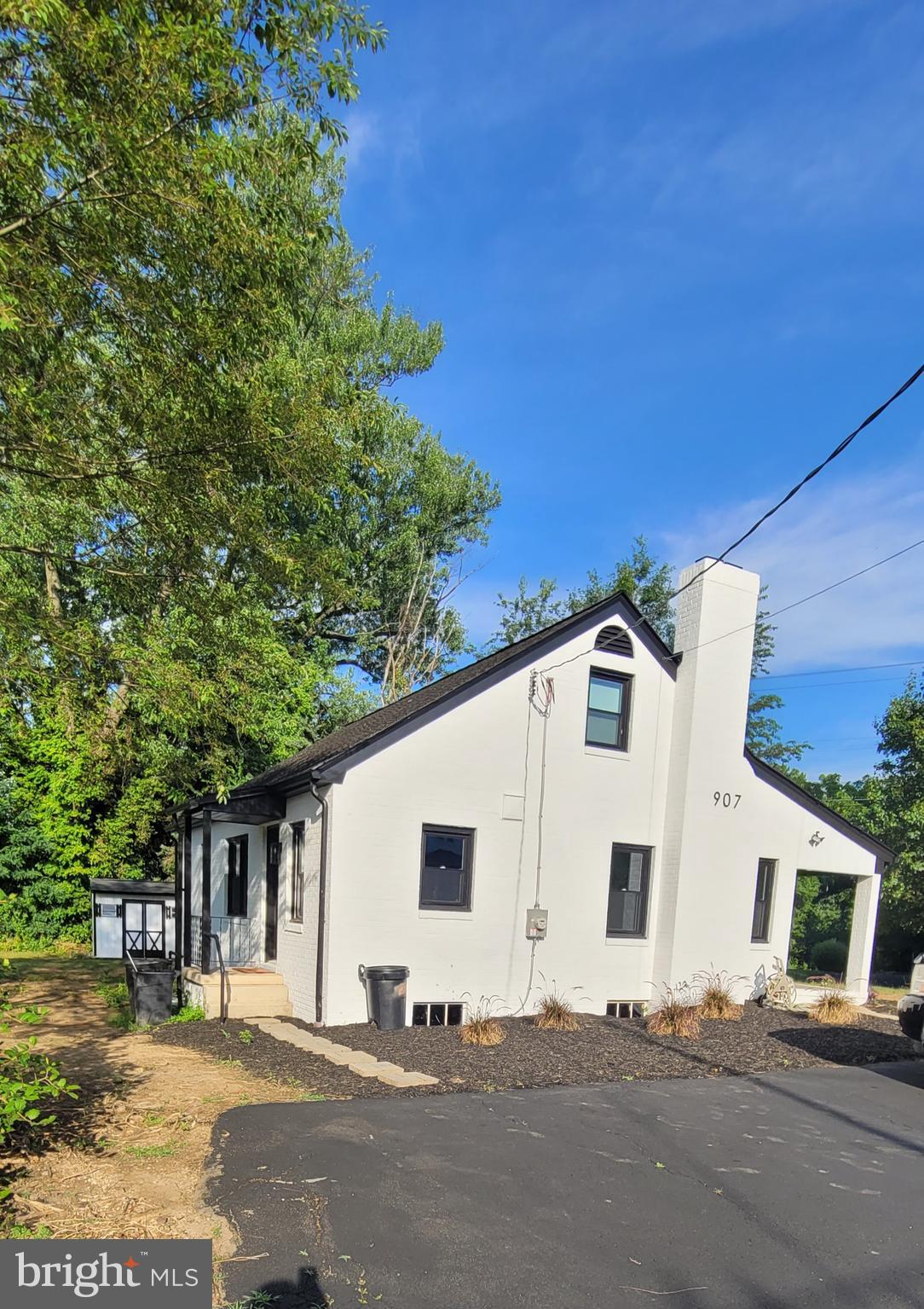 907 Maryland Ave