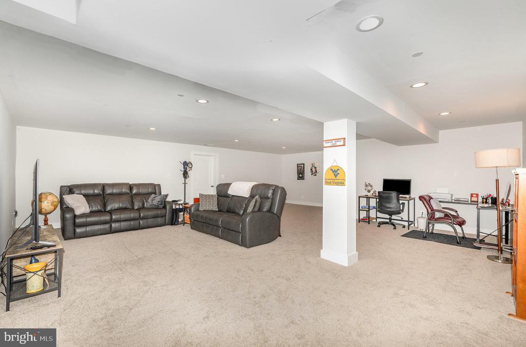 47 CHASE CIRCLE