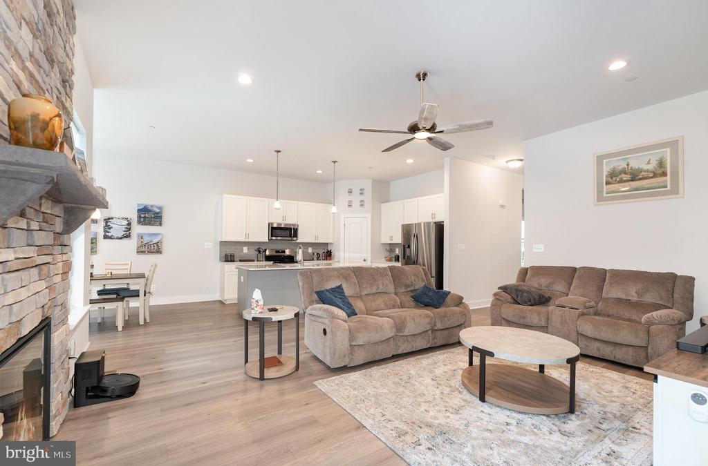 47 CHASE CIRCLE