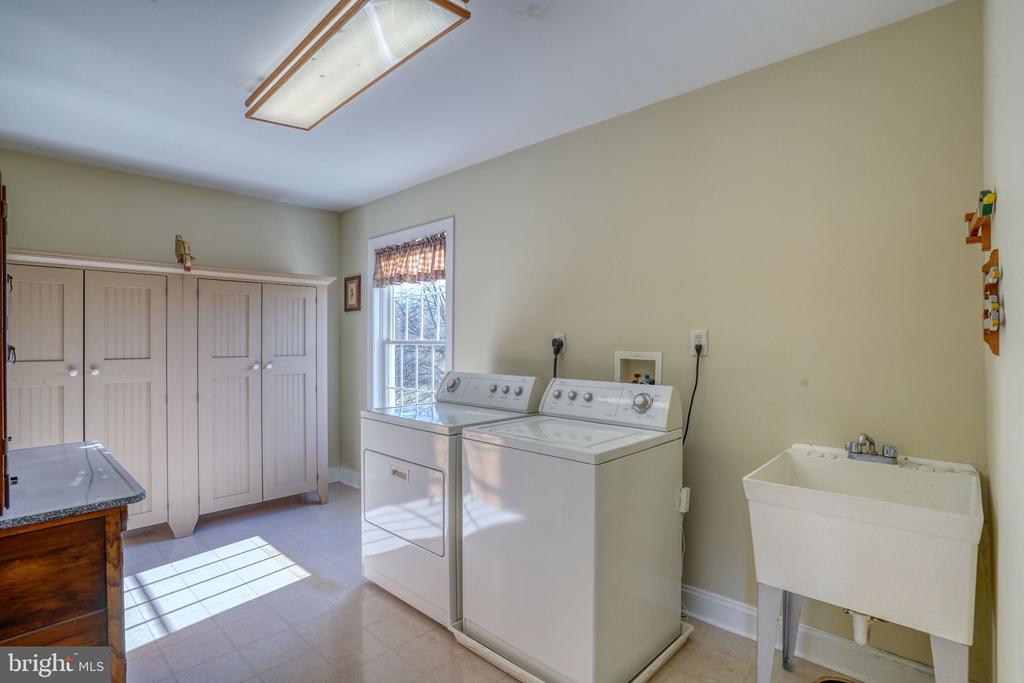 532 STONEY BATTERY ROAD