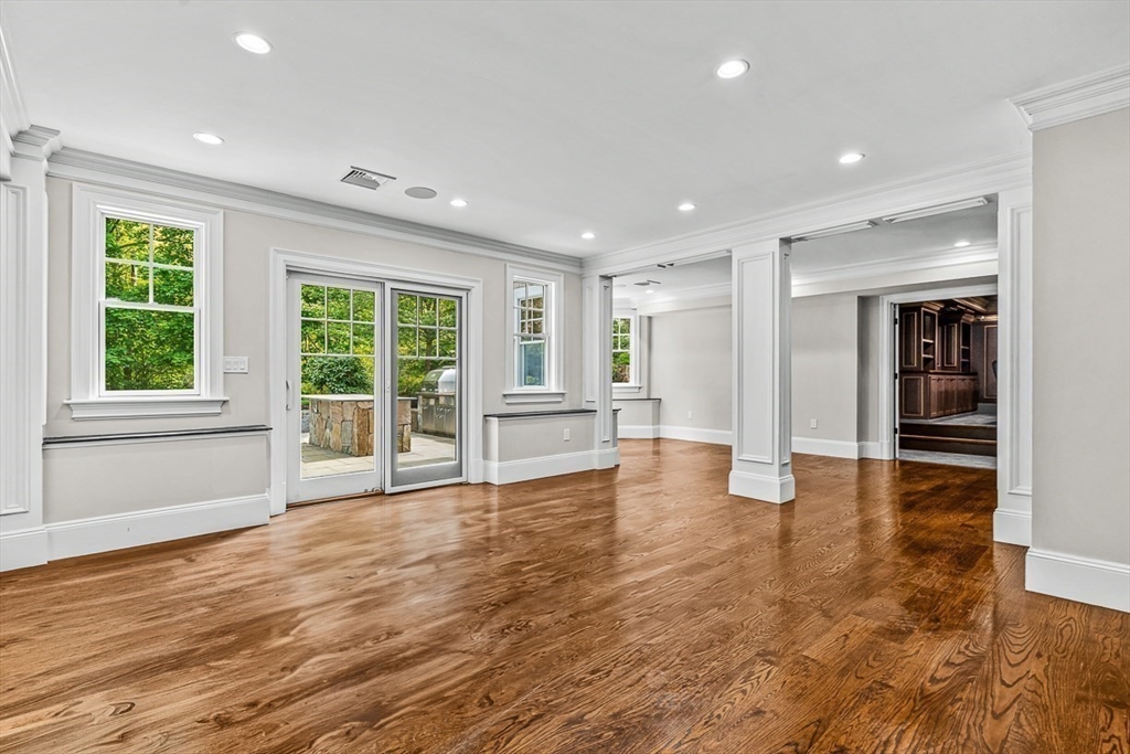 99 Old Colony Rd