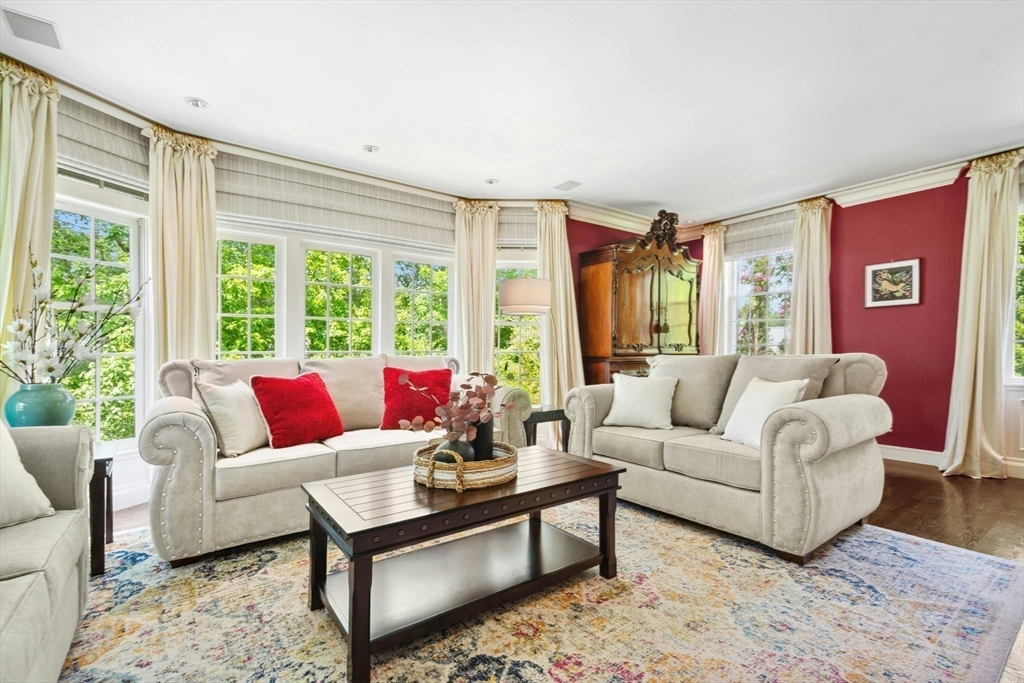 11 Scotch Pine Cir