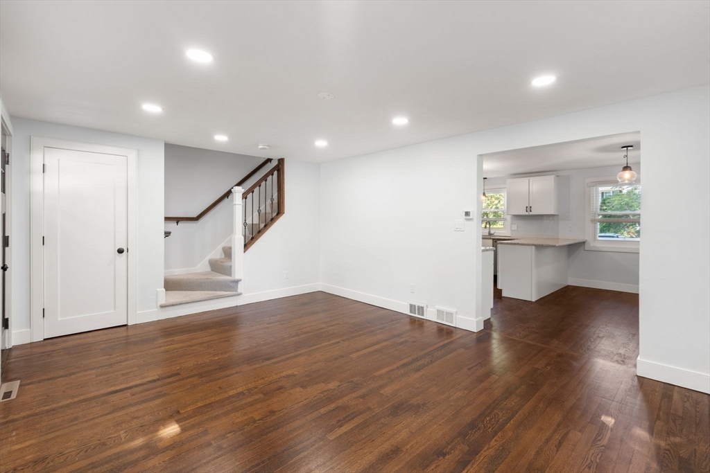 164 B E Central St # 28