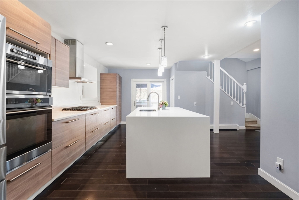 22 Cedar St