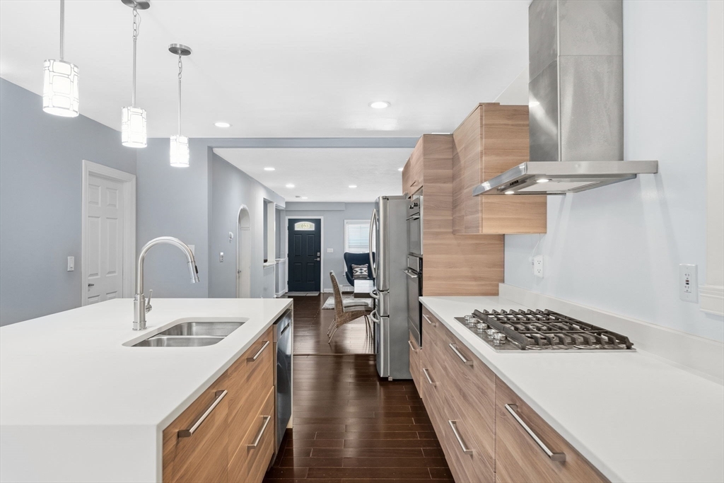 22 Cedar St