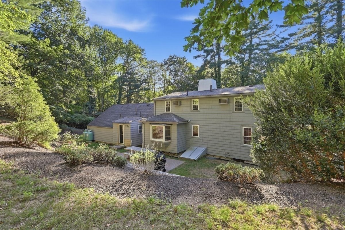13 Millbrook Rd
